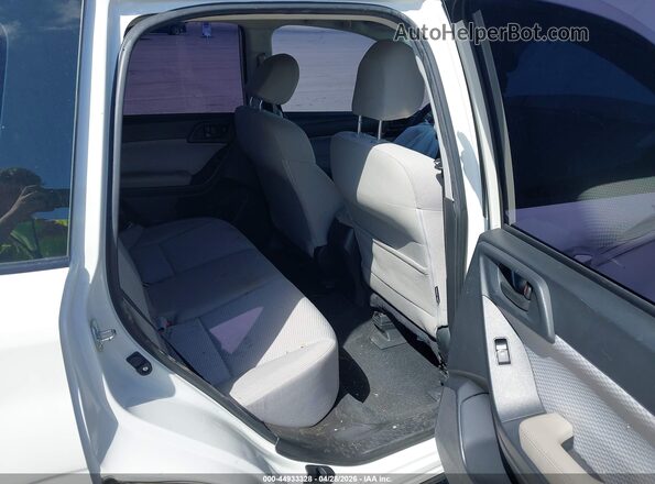 JF2SJABC3JH497133 2018 SUBARU FORESTER 2.5 White Widok naklejki z numerem VIN