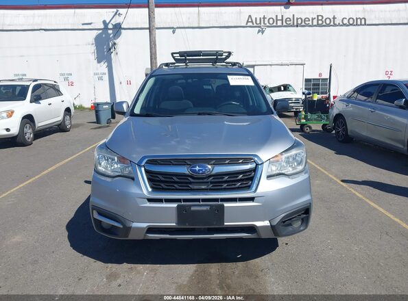 JF2SJAECXHH456732 2017 SUBARU FORESTER 2.5 Silver ხელსაწყოთა პანელის ხედი