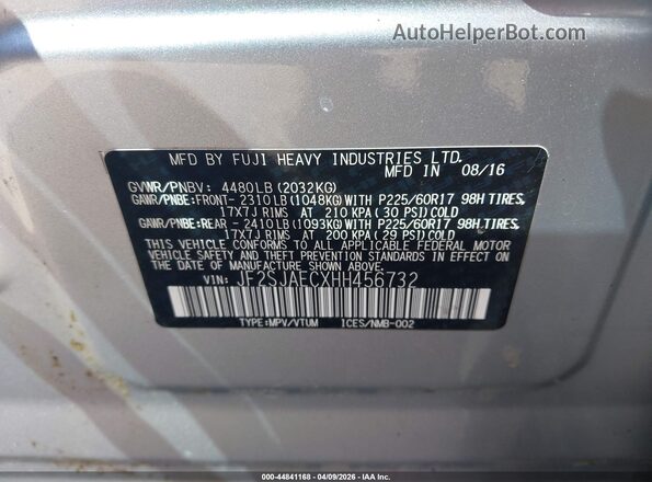JF2SJAECXHH456732 2017 SUBARU FORESTER 2.5 Silver ძრავის განყოფილების ხედი