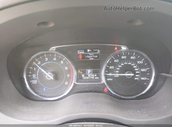 JF2SJAJC5HH527583 2017 SUBARU FORESTER 2.5 Light Blue Widok tylnych siedzeń