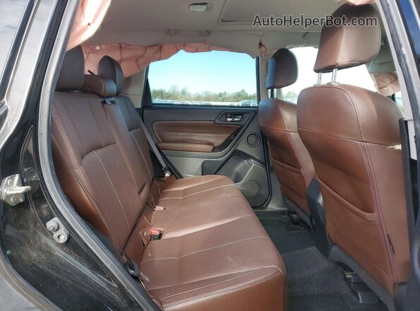 JF2SJAWC2HH596160 2017 SUBARU FORESTER 2.5I TO Черный Вид задней части салона