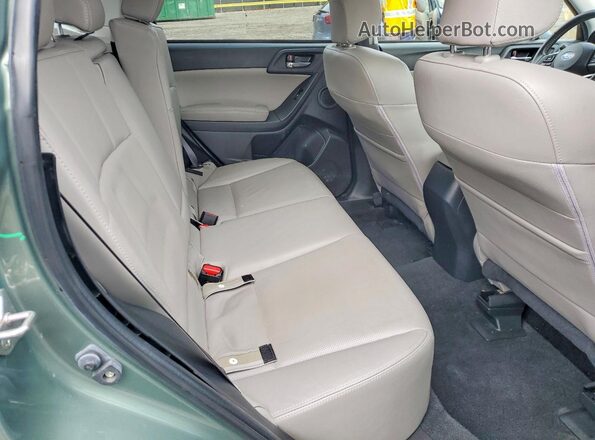 JF2SJAXC5GH425951 2016 SUBARU FORESTER 2.5I TO Green Widok wnętrza z tyłu
