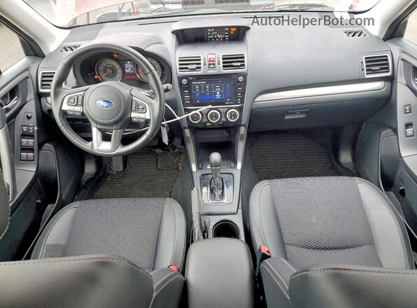 JF2SJGEC7JH477790 2018 SUBARU FORESTER2. Red Dashboard view