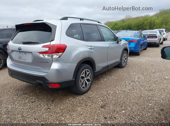 JF2SKAEC0KH407947 2019 SUBARU FORESTER Silver Trasero derecho