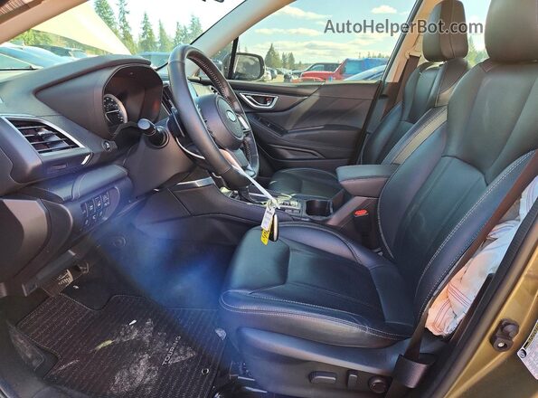 JF2SKARC2PH438991 2023 SUBARU FORESTER Green Front interior view