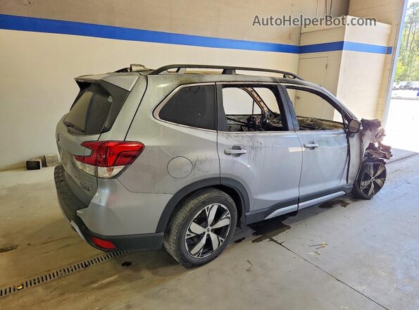 JF2SKAXC1MH475979 2021 SUBARU FORESTER Silver Tył prawy
