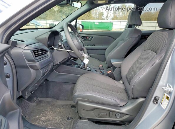 JF2SLDDC4SH581794 2025 SUBARU FORESTER Silver Front interior view