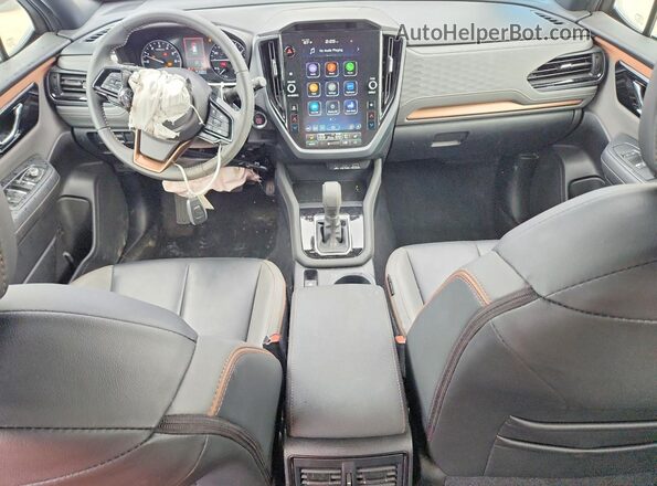 JF2SLDFC8SH491691 2025 SUBARU FORESTER Blue Vista del salpicadero