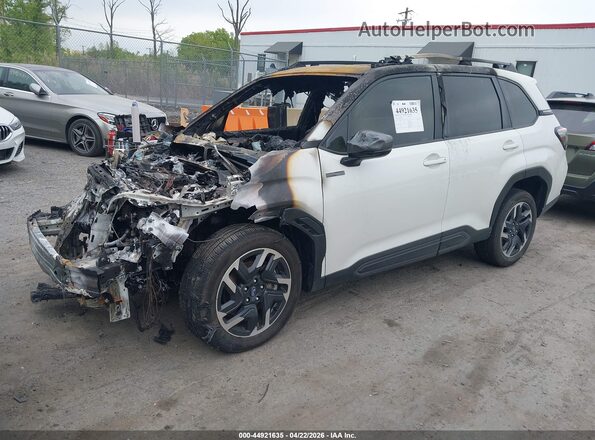 JF2SLSRD2SH450143 2025 SUBARU FORESTER White 