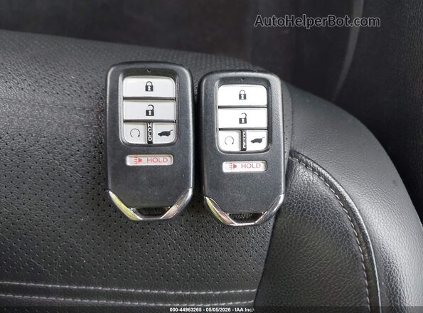 JHLRW2H82KX008464 2019 HONDA CR-V White 