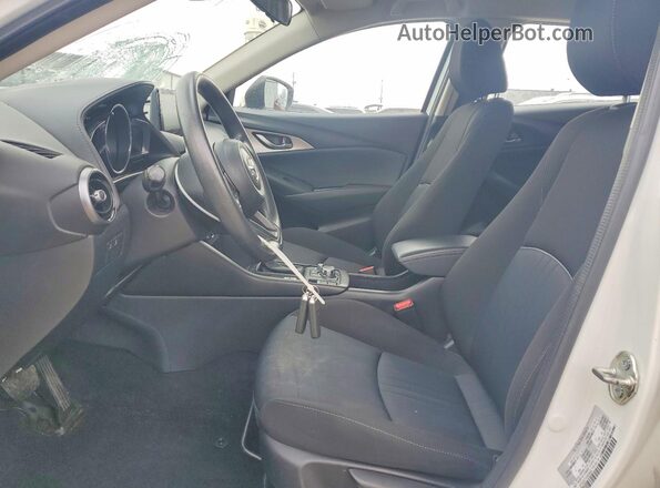 JM1DKDB71K0404540 2019 MAZDA CX-3 White Vista interior delantera