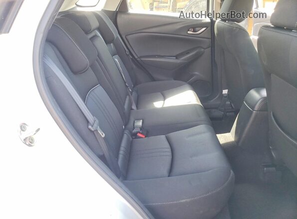 JM1DKDB71M1504358 2021 MAZDA CX-3 Gray Вид задньої частини салону