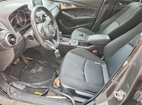JM1DKDB76M1504355 2021 MAZDA CX-3 Gray წინა სალონის ხედი