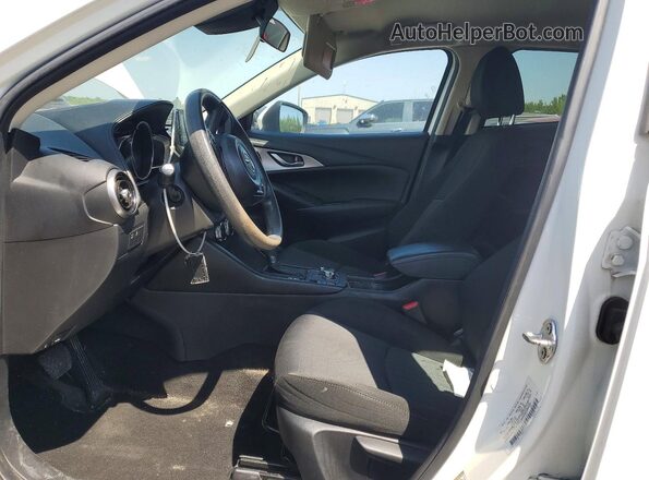 JM1DKDB76M1510883 2021 MAZDA CX-3 White Սալոնի դիմացի տեսք