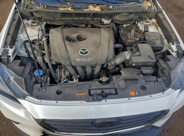 JM1DKFD71K0448546 2019 MAZDA CX-3 White Vista interior trasera