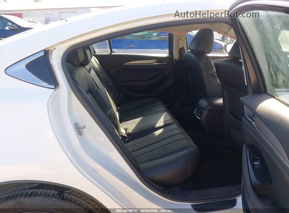 JM1GL1TY8J1301088 2018 MAZDA 6 White 