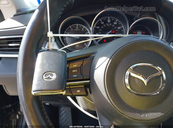 JM1GL1VM4L1514634 2020 MAZDA 6 Black Dashboard view