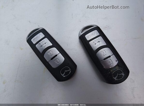 JM1GL1VM5J1304489 2018 MAZDA 6 Белый Вид панели приборов
