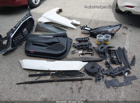 JM1GL1VM5J1304489 2018 MAZDA 6 Белый Вид щитка приборов