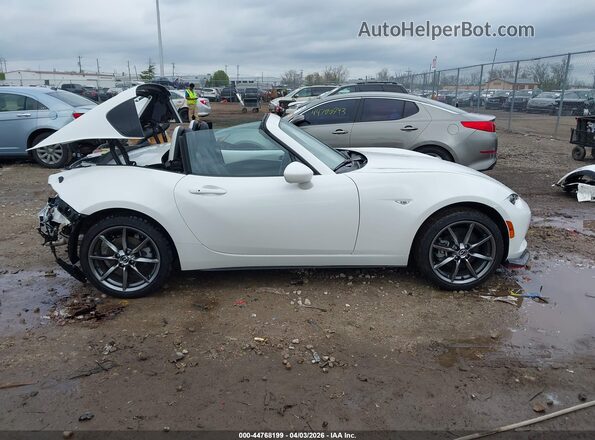 JM1NDAM70P0560649 2023 MAZDA MX-5 MIATA RF Белый Панорамный вид салона 360°