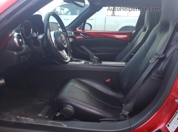 JM1NDAM71H0105455 2017 MAZDA MX-5 Red Вид салону спереду