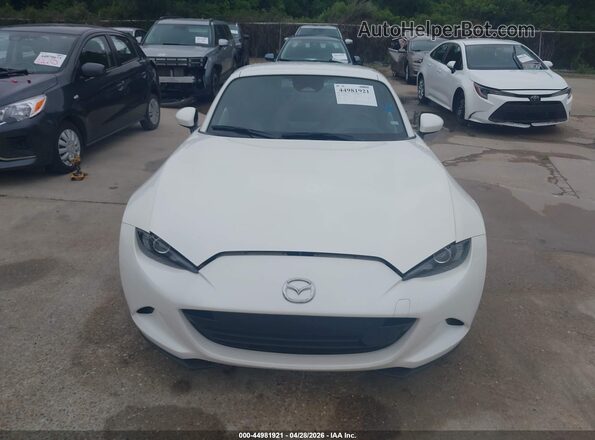 JM1NDAM71R0600305 2024 MAZDA MX-5 MIATA RF White Սարքավորումների վահանակի տեսք
