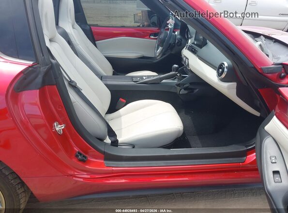 JM1NDAM77M0457658 2021 MAZDA MX-5 MIATA RF Maroon Вид салону спереду
