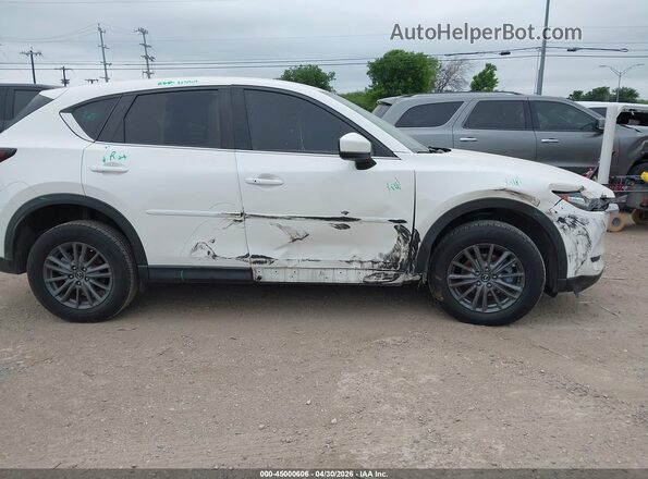 JM3KFACMXK1537748 2019 MAZDA CX-5 White Սալոնի հետևի տեսք