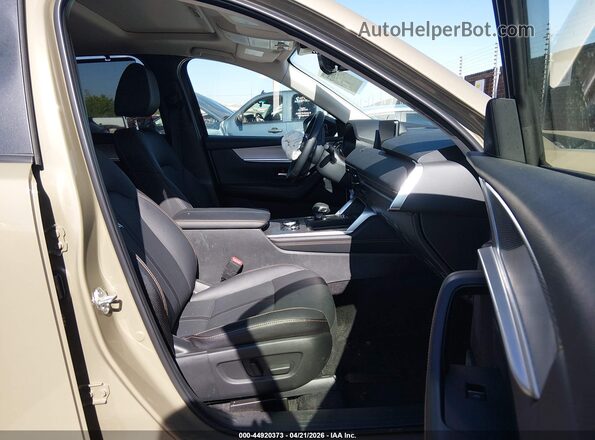 JM3KJBHD2T1201980 2026 MAZDA CX-70 Зеленый Вид салона спереди