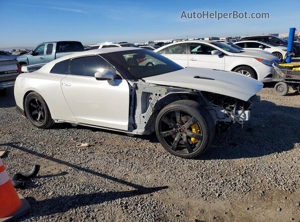 JN1AR5EF1HM820583 2017 NISSAN GT-R White წინა მარჯვენა