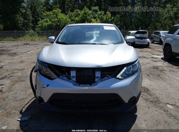 JN1BJ1CP9KW238128 2019 NISSAN ROGUE Silver Вид задньої частини салону