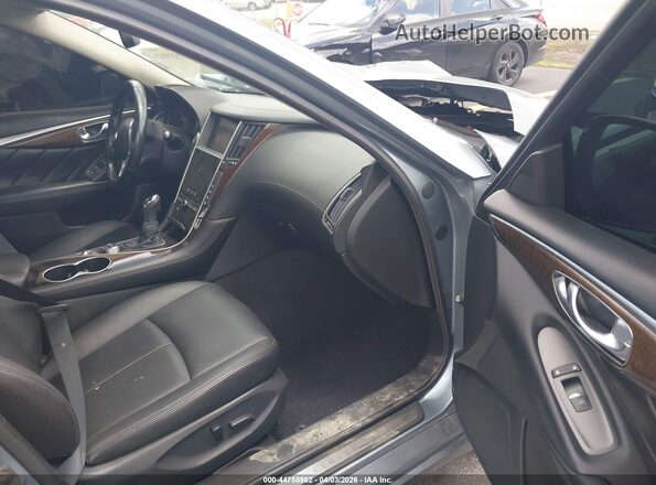 JN1EV7AP0JM366565 2018 INFINITI Q50 Light Blue Widok wnętrza z przodu