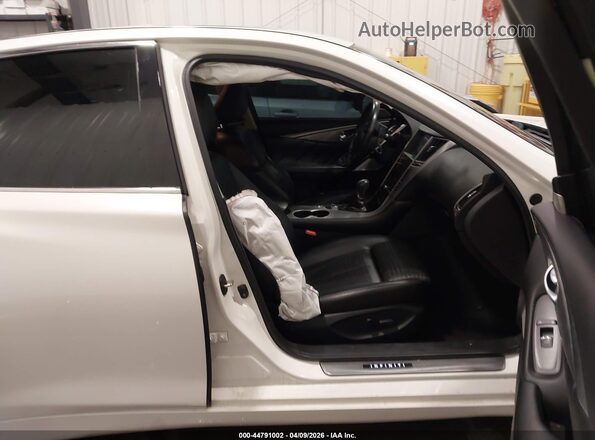 JN1EV7AR4HM831716 2017 INFINITI Q50 White Front interior view