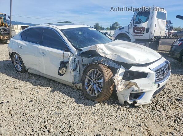 JN1EV7BP1MM703974 2021 INFINITI Q50 White Przód prawy