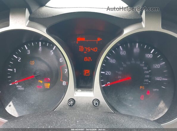 JN8AF5MR0HT702133 2017 NISSAN JUKE Silver უკანა სავარძლების ხედი