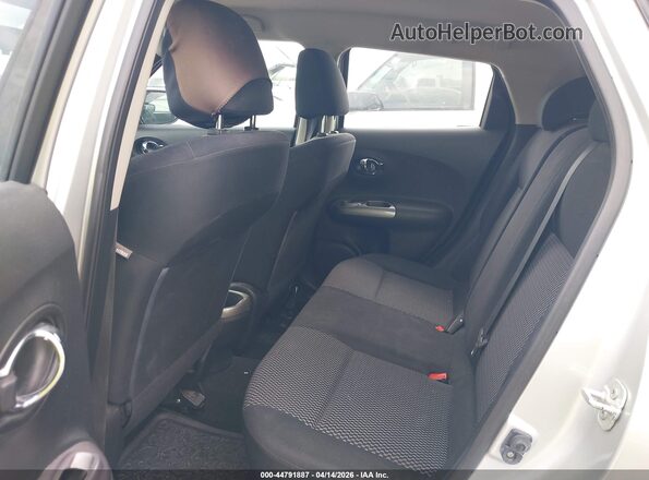 JN8AF5MR0HT702133 2017 NISSAN JUKE Silver 