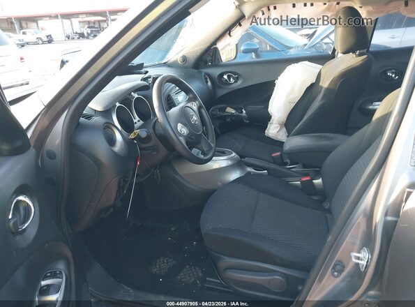 JN8AF5MR0HT703136 2017 NISSAN JUKE Серый Вид салона спереди