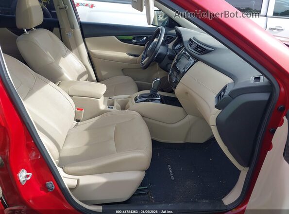 JN8AT2MT7HW399952 2017 NISSAN ROGUE Burgundy Front interior view