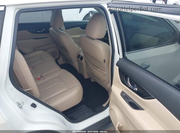 JN8AT2MT7HW408262 2017 NISSAN ROGUE White VIN კოდის სტიკერის ხედი