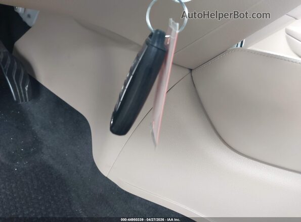 JN8AT2MT7HW408262 2017 NISSAN ROGUE White წინა პანელის ხედი