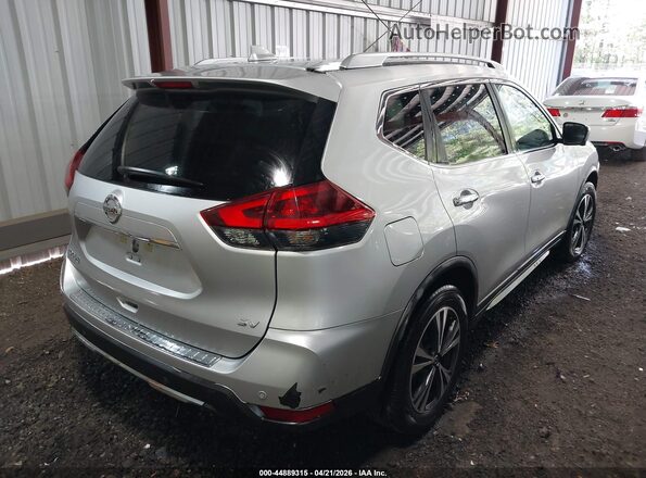 JN8AT2MT7KW259097 2019 NISSAN ROGUE Серебряный Задняя правая четверть