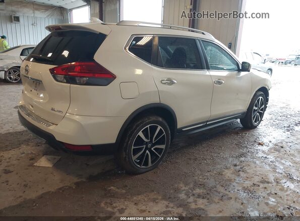 JN8AT2MV4HW024201 2017 NISSAN ROGUE White Հետևի աջ