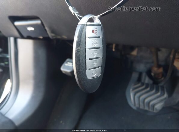 JN8AT2MV4KW391218 2019 NISSAN ROGUE Черный 
