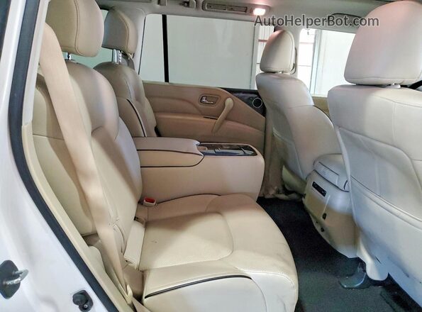 JN8AZ2AFXM9717536 2021 INFINITI QX80 White Widok wnętrza z tyłu