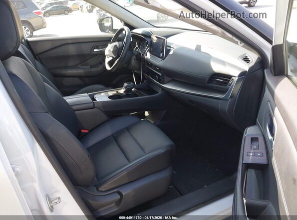 JN8BT3BA9SW005192 2025 NISSAN ROGUE White Вид салону спереду