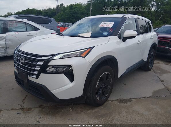 JN8BT3BAXSW343989 2025 NISSAN ROGUE Белый Передняя левая четверть