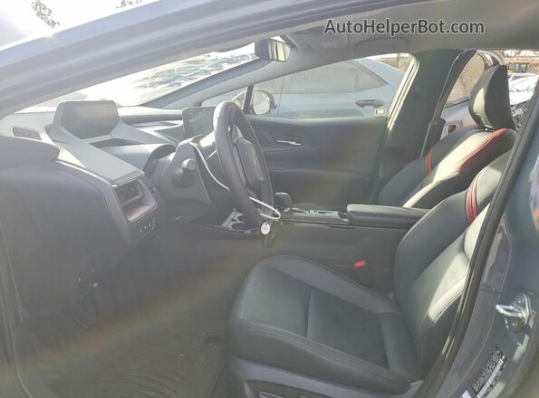 JTDACACU2T3061675 2026 TOYOTA PRIUS Серый Вид салона спереди