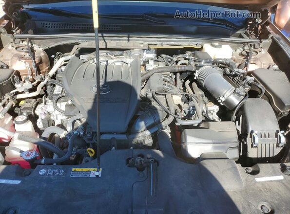 JTDAFAAFXS3010645 2025 TOYOTA CROWN Burgundy Vista interior trasera