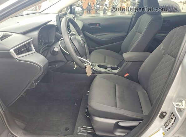 JTDB4MEE9PJ002584 2023 TOYOTA LL Silver წინა სალონის ხედი