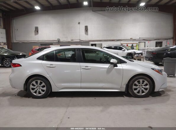 JTDEPMAE4N3032538 2022 TOYOTA LL White უკანა სალონის ხედი